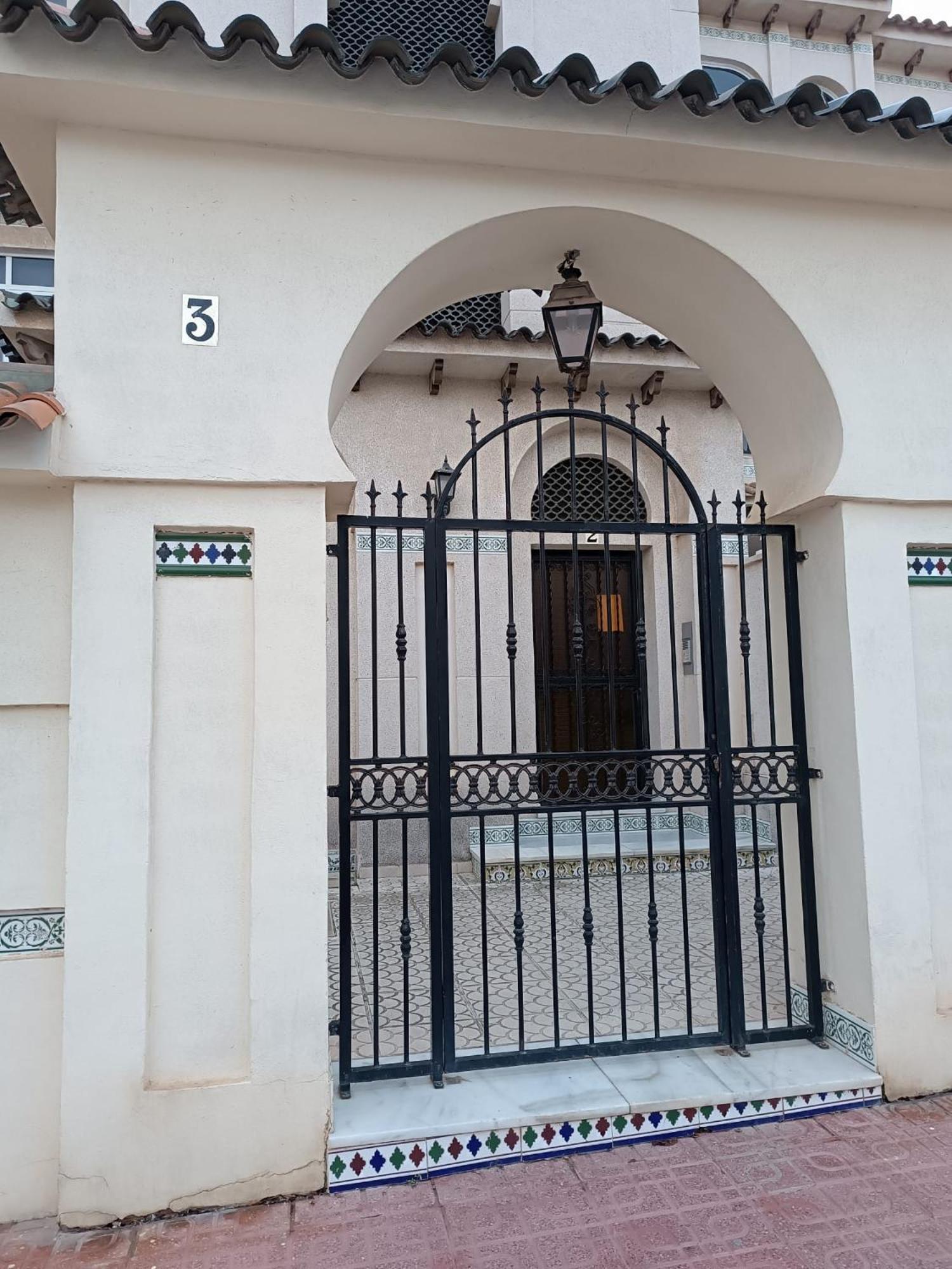 Residencia Alhambra Los Cisnes Торевьиа Экстерьер фото