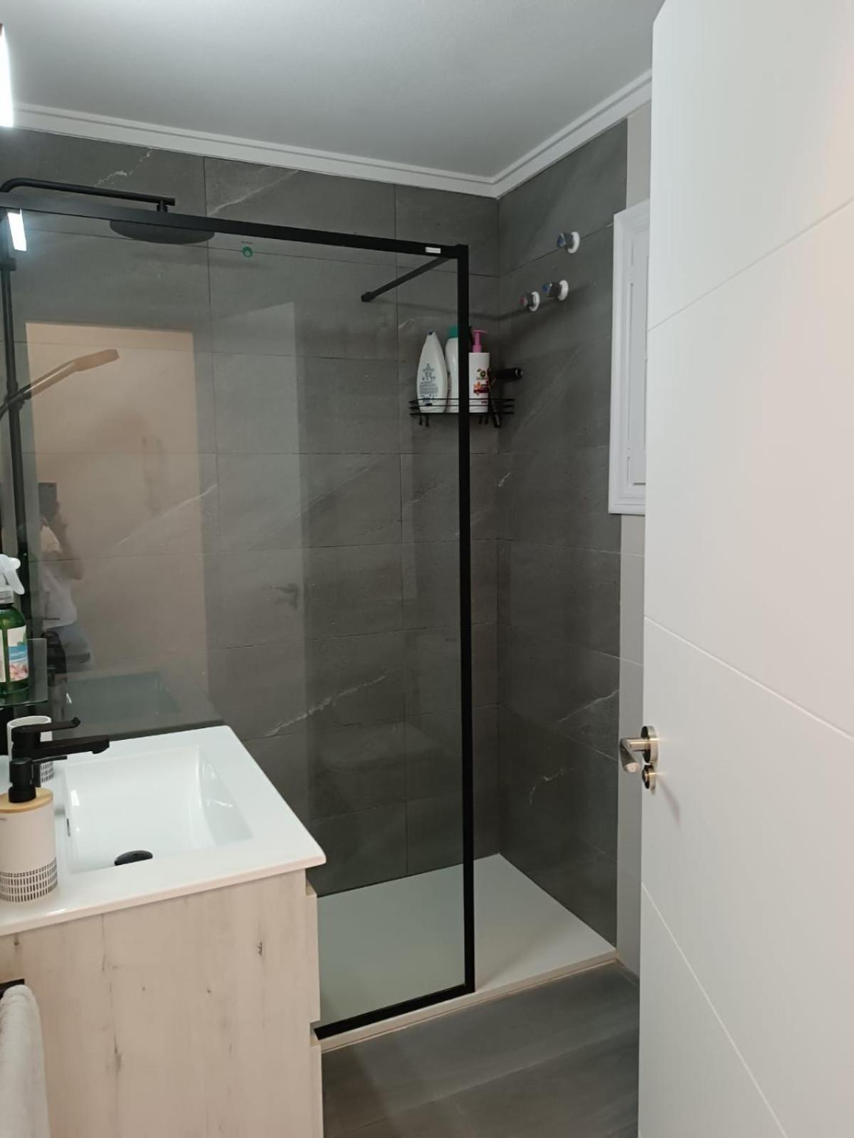 Residencia Alhambra Los Cisnes Торевьиа Экстерьер фото