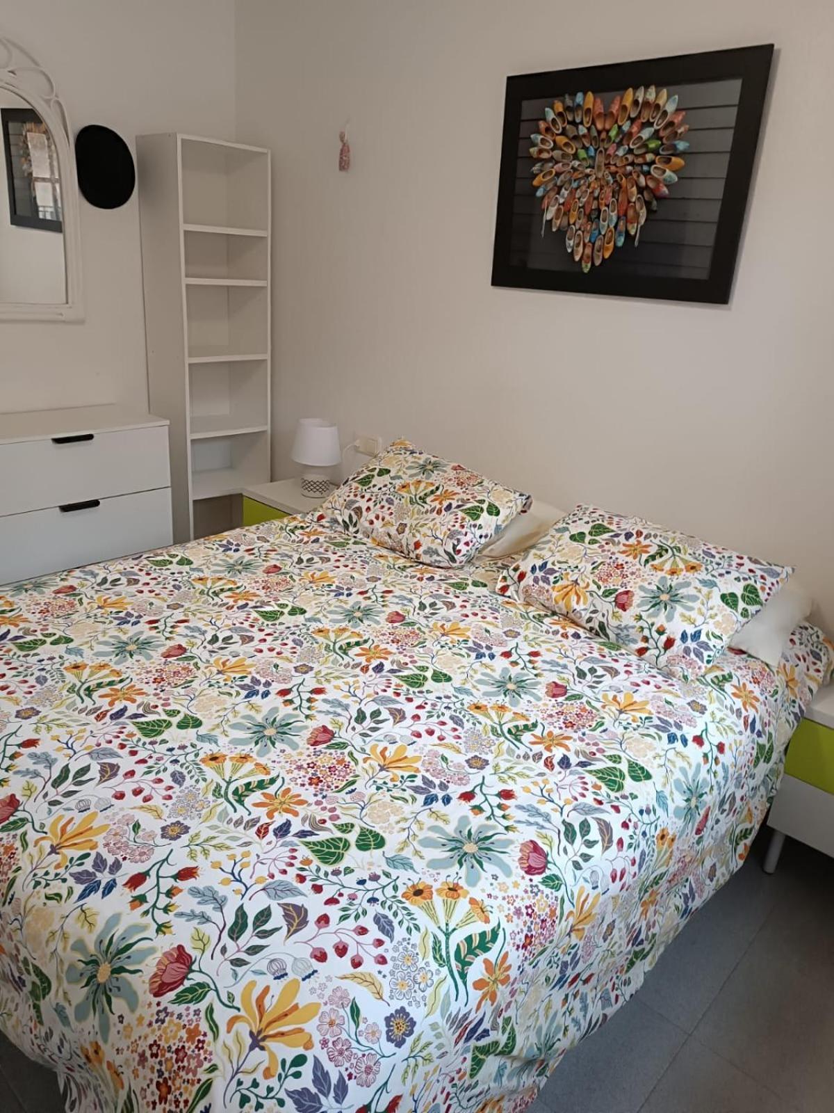 Residencia Alhambra Los Cisnes Торевьиа Номер фото