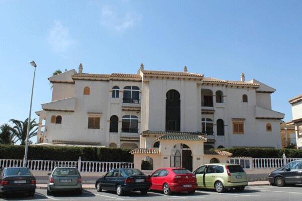 Residencia Alhambra Los Cisnes Торевьиа Экстерьер фото