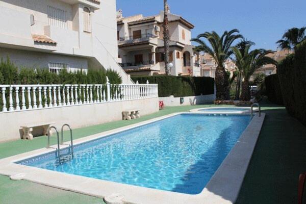 Residencia Alhambra Los Cisnes Торевьиа Экстерьер фото